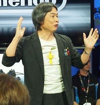 800px-Shigeru_Miyamoto_at_E3_2013_3